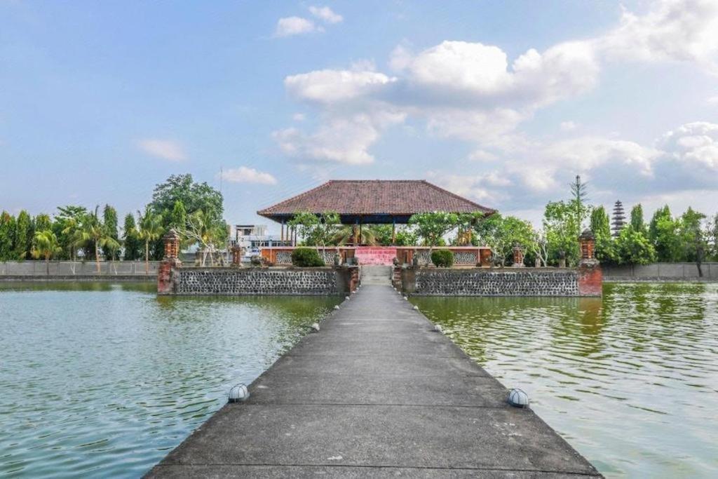 Spot On 1784 Tnc Residence Syariah Матарам Экстерьер фото