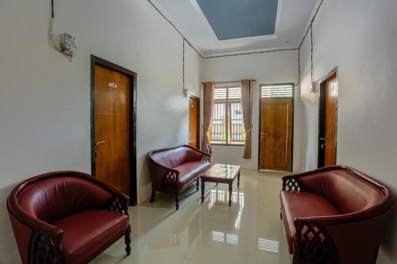 Spot On 1784 Tnc Residence Syariah Матарам Экстерьер фото